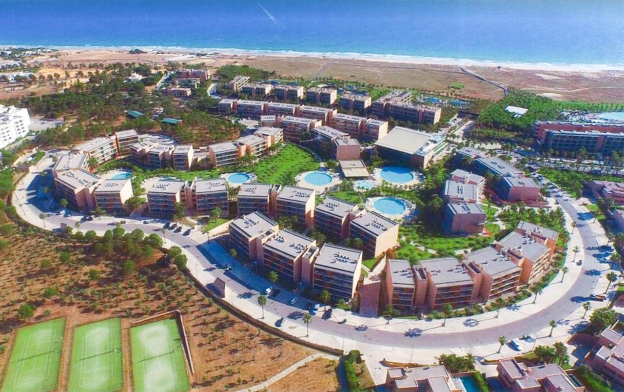Apartamento Salgados T3 - Vista Piscina Guia  Exterior foto
